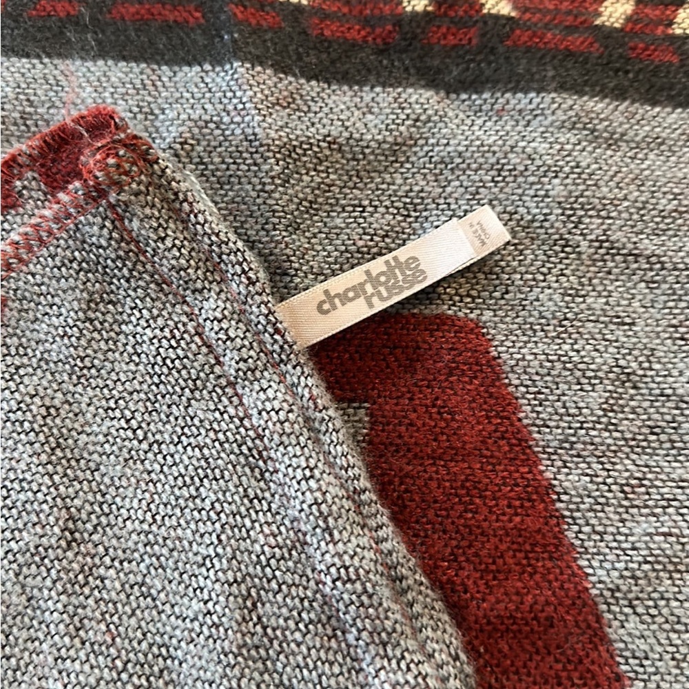 Aztec Infinity Scarf - Picture 5 of 5